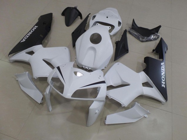 Kit Carénages Motos Complet Honda CBR 600 RR 05-06 - Blanc Noir Kit Carénages Motos Complet Honda CBR 600 RR 05-06 - Blanc Noir
